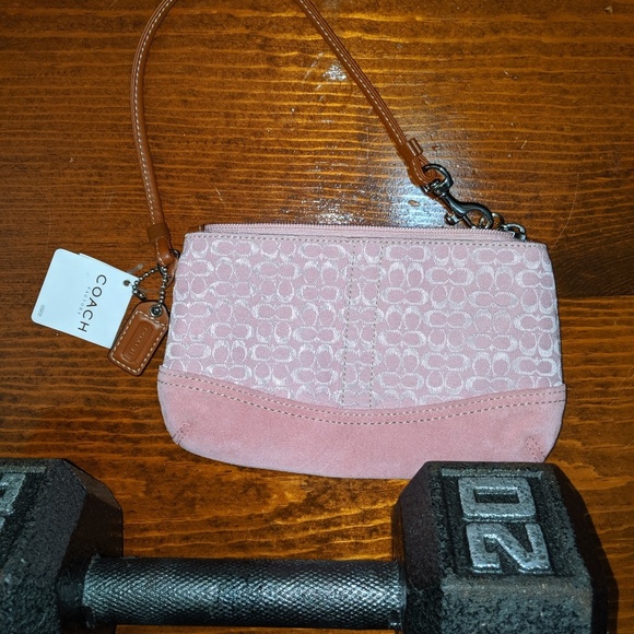 New! Coach small purse/wallet/wristlet - Picture 3 of 3
